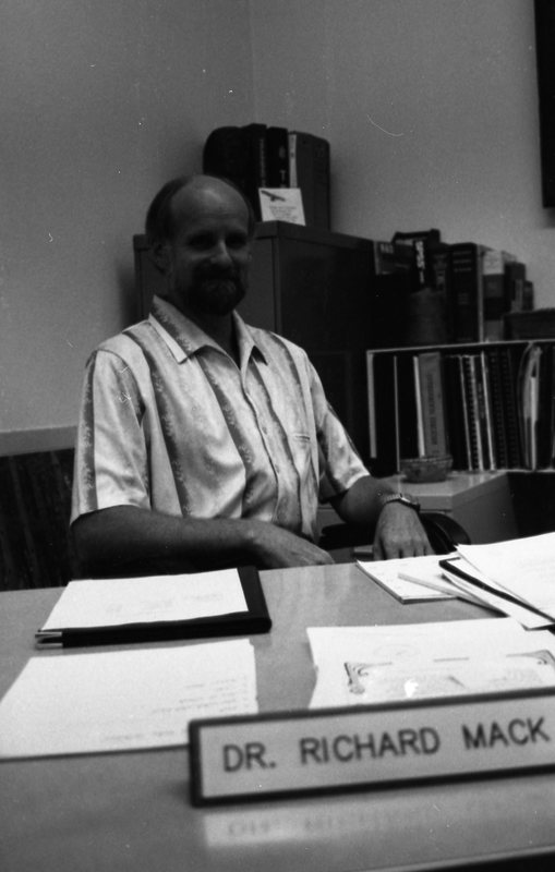 1985 Ackerman Elementary School, Principal Richard Mack 03