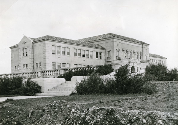 30's Inlow Hall 7