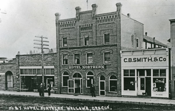 Wallowa, Business Block