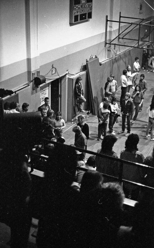 1985 Concert, "Quarterflash" Audience 02