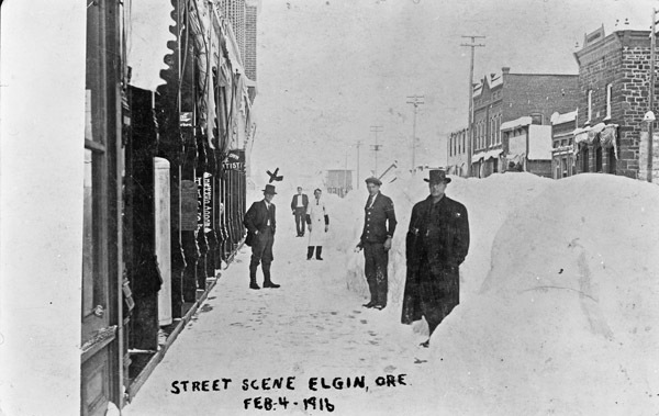 Elgin, Street Scene 13