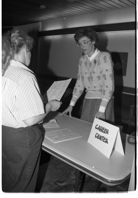 1990 Orientation, Career Center 01