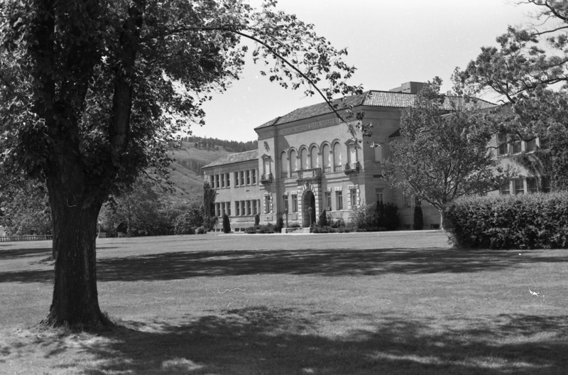 1976 Inlow Hall 02