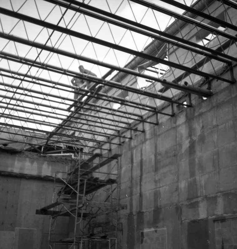 1971 Walter M. Pierce Library Remodel, Roof 01