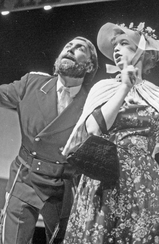 1974 Theatre, Couple