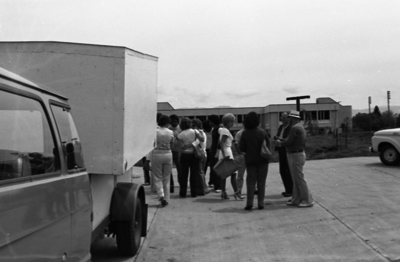 1981 Micronesian Trip, Loading 14