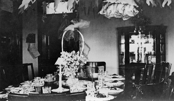 Reuter, Dining Room 1
