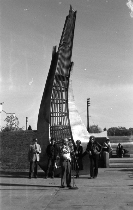 1981 Sculpture, Amphitheater Dedication 05