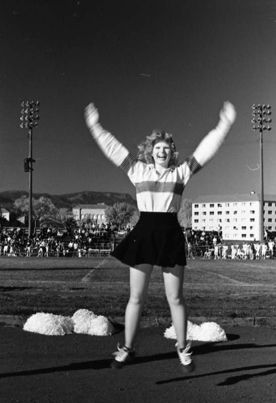 1977 Cheerleaders 14