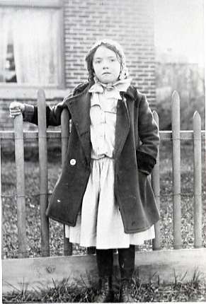 1919 Oregon, Girl