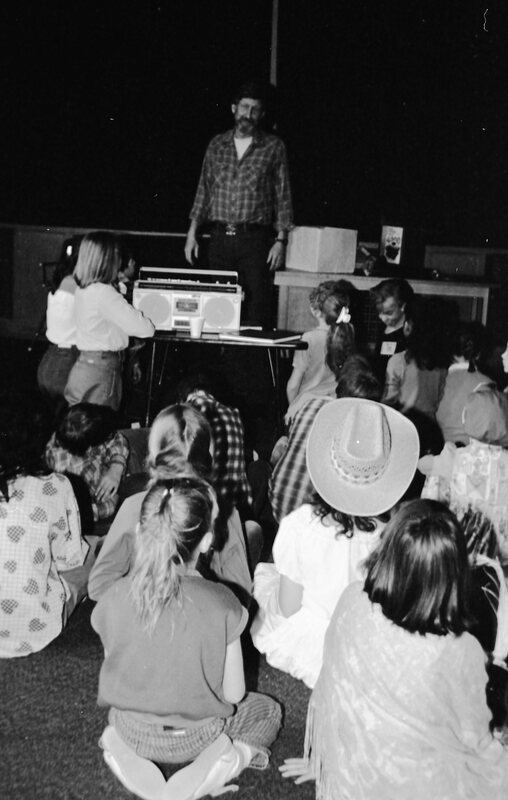1987 Ackerman Elementary School, Guest 13