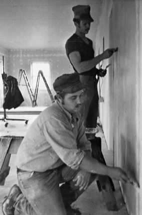 1977 Employees, Painting