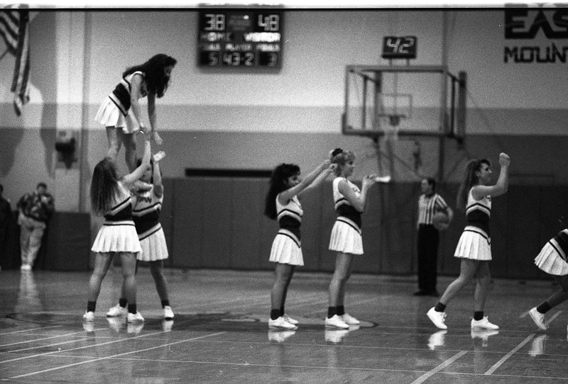 1991 Basketball, Willamette University at EOSC, Cheerleading 01