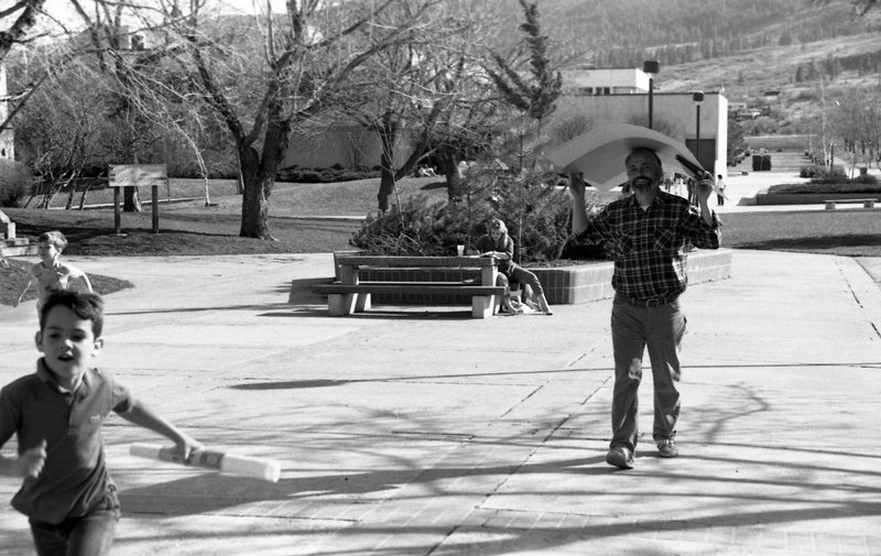 1986 Employee &amp; Students, Outdoors
