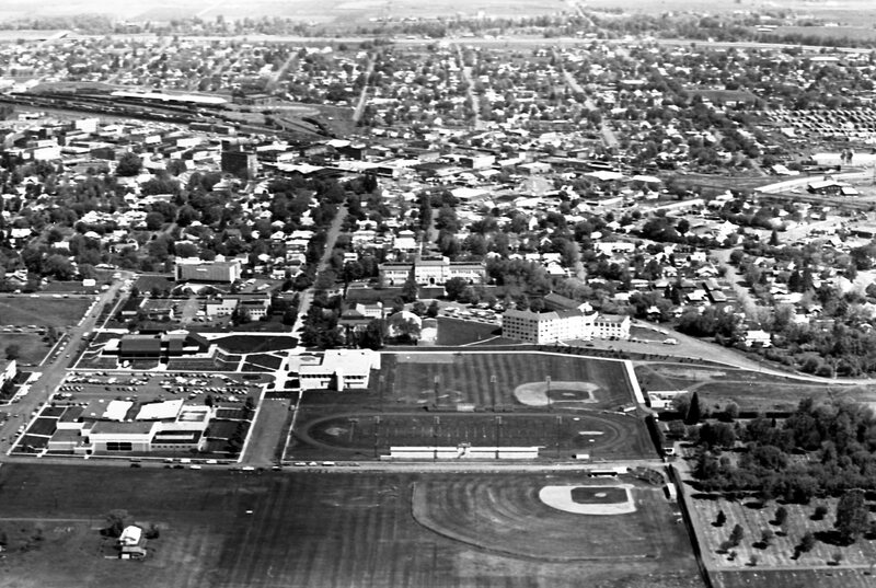 1977 Campus, Aerial Views 08