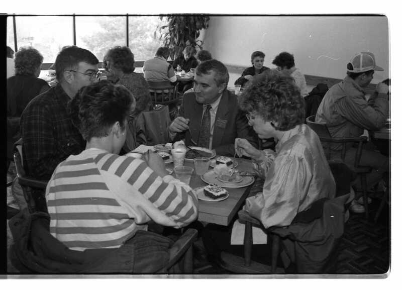 1989 Open House, Dining 03