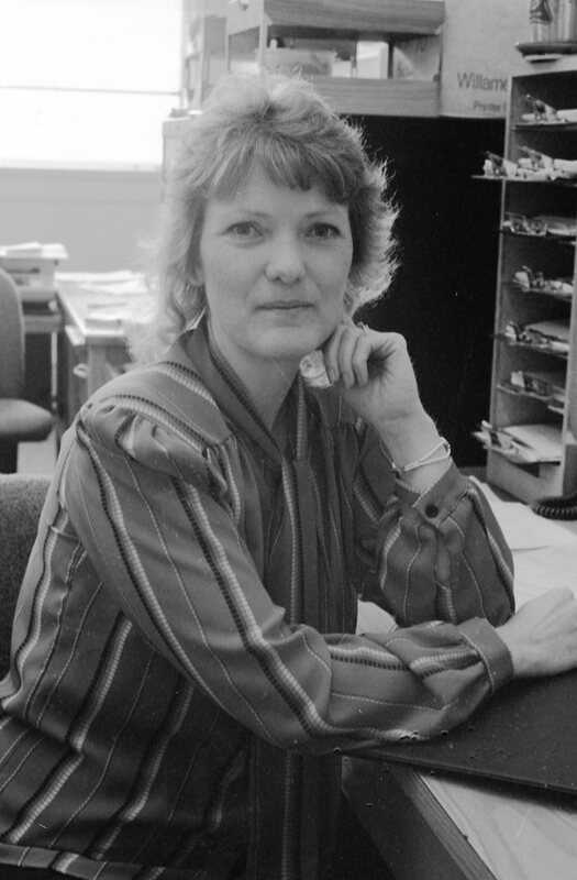 1987 Employee, Linda Howland 03
