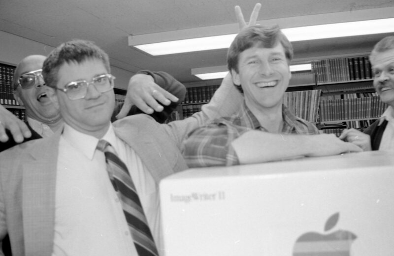 1986 New Macintosh Computers 03