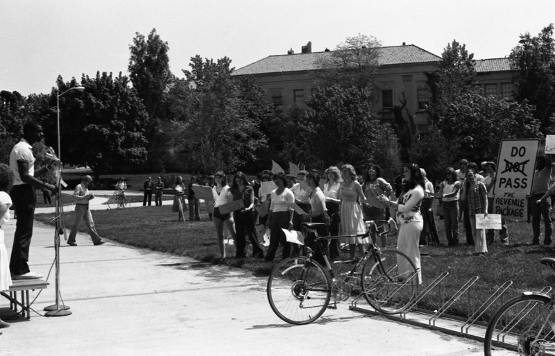1981 Students, Protest Rally 08