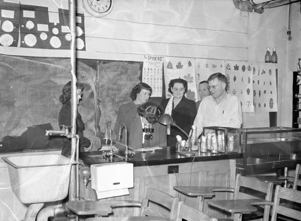 1949-50 Dad's Day Tour 1