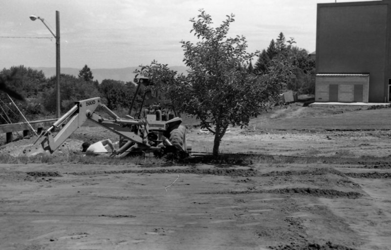 1988 Campus Land Development, Badgley Hall Parking Lot 01
