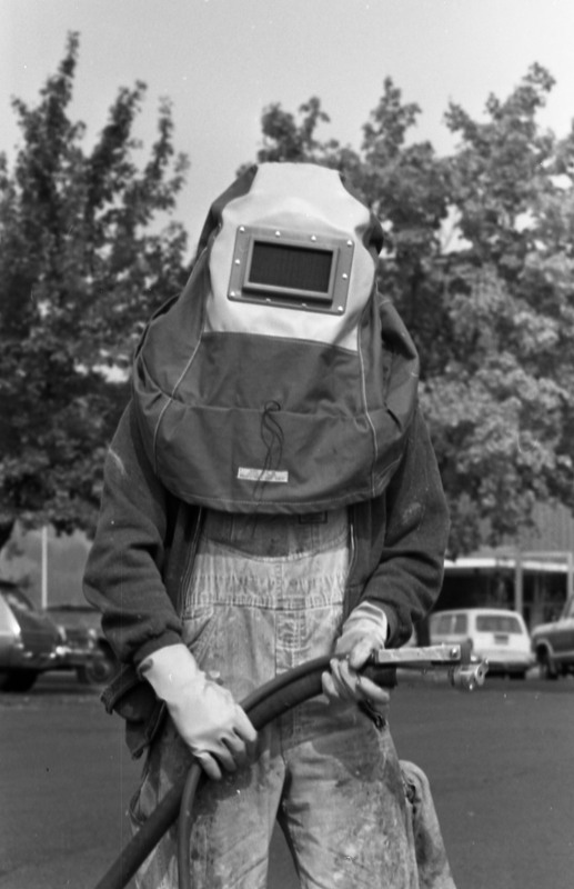 1977 Employee, Ken Henry 08