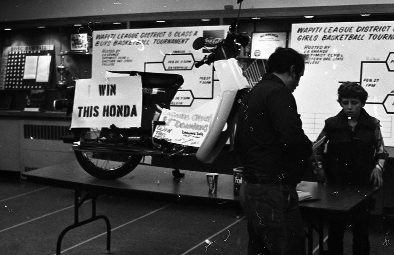 1982 High school Wapiti League Basketball Tournament, Raffle 01