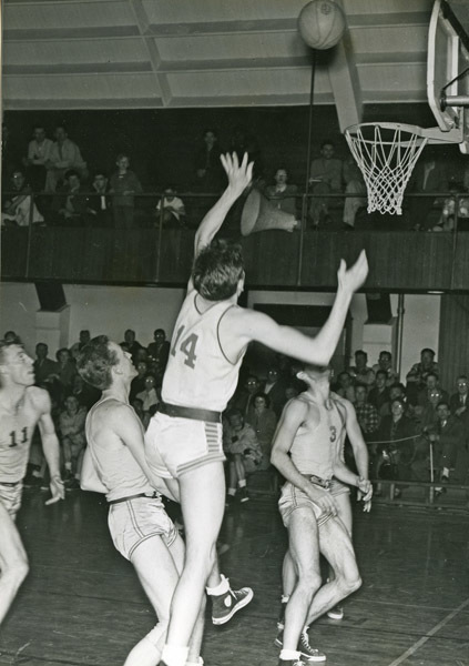1949-50 Basketball Action 2