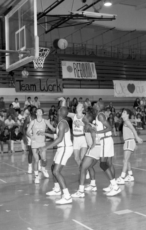 1988 Basketball Action, Knights at EOSC 09