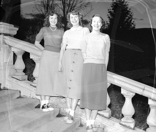 1949 Homecoming Queen 3-2