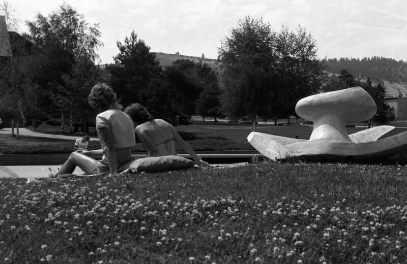 1984 Students, Outdoors, Summer at EOSC 06