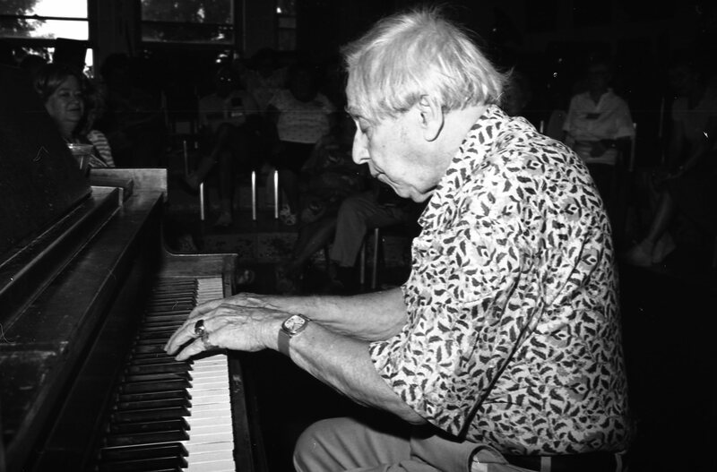 1985 Elderhostel Program, Piano 04