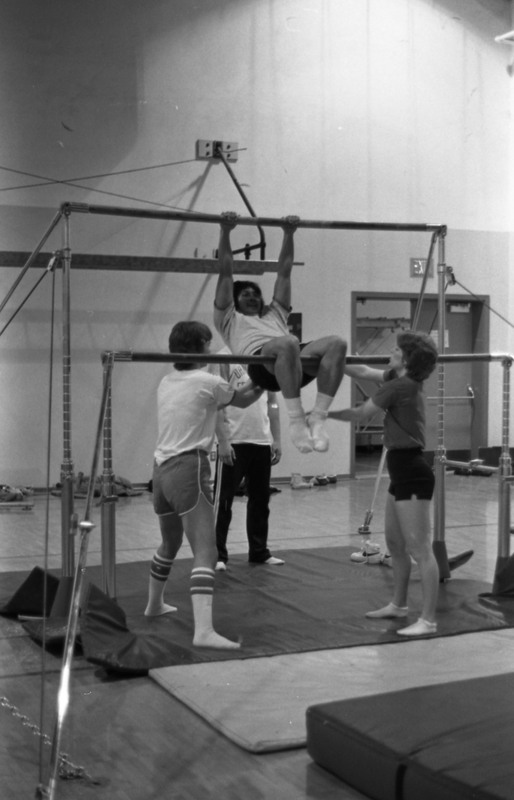 1977 Gymnastics, Parallel Bars 03