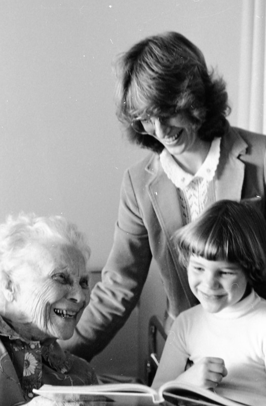 1983 Ackerman Elementary School, Field Trip to Valley View Manor 05