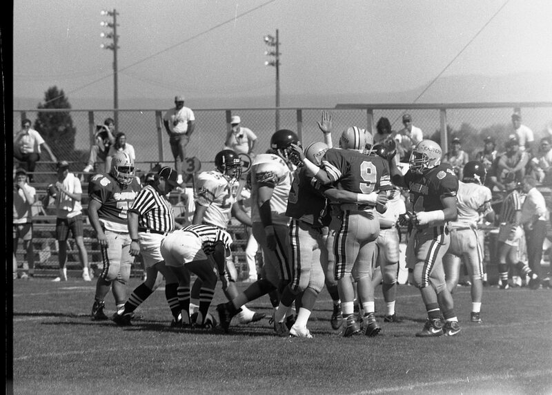 1990 Football Action, Oregon Tech at EOSC 02