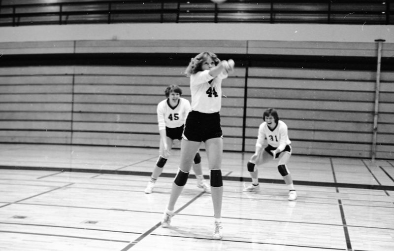 1980 Women's Volleyball Action 22