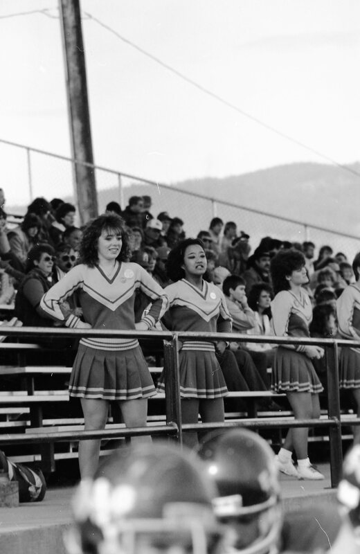 1985 Cheerleaders, Football Game 04