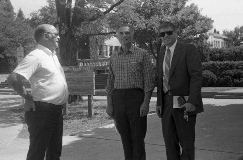 1986 Employees, Outdoors 02
