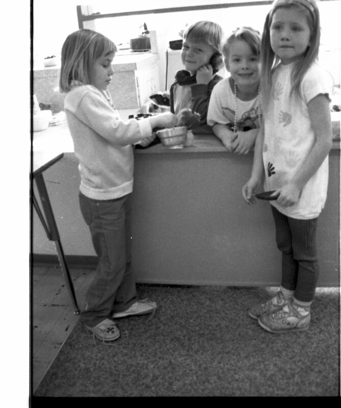1989 Ackerman Elementary School, Playing 13