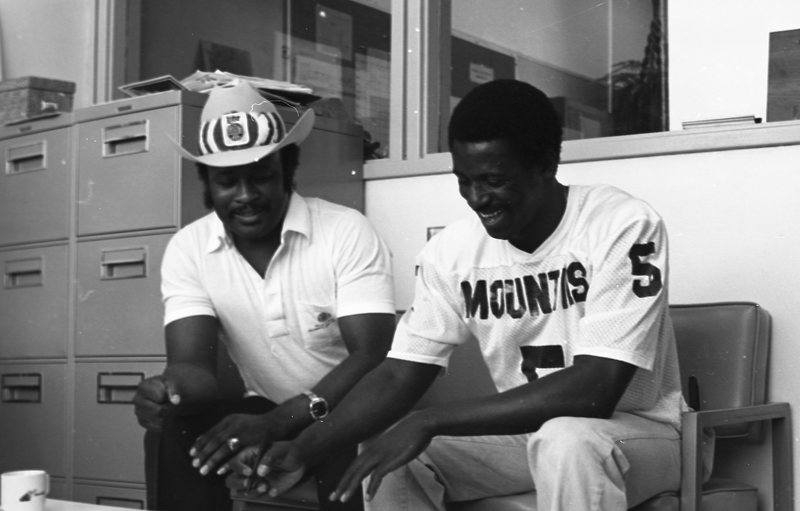 1982 Football, Havan Jones Going Pro 01