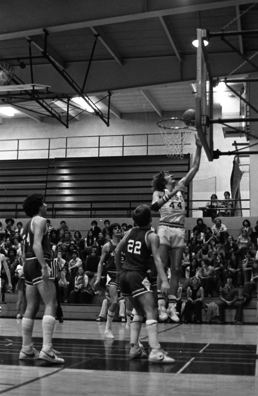 1978 Basketball Action, Western Oregon at EOSC 10
