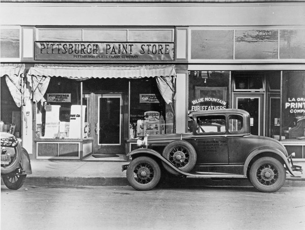 La Grande, Paint Store 2