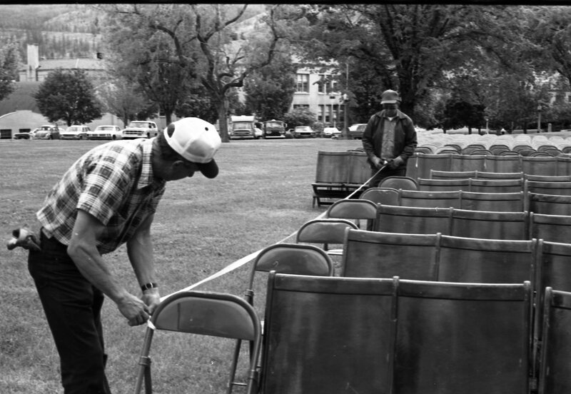 1976 Graduation Set-up 03