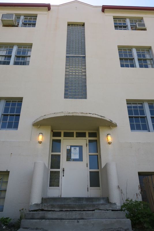Dorian and Hunt Hall 73