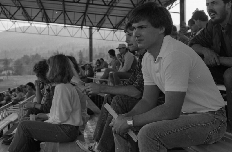 1984 Football Fans 06
