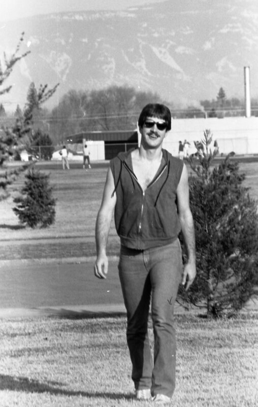 1985 Students, Walking 02