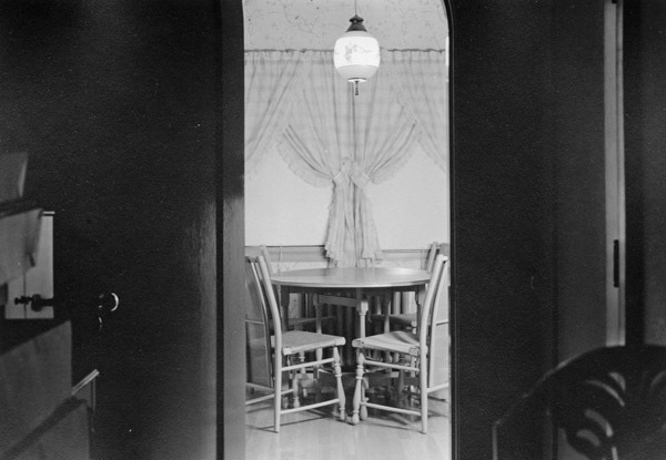 La Grande Home, Interior-B 9