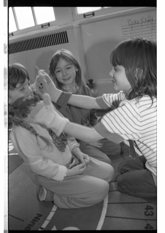 1989 Ackerman Elementary School, Puppets 03