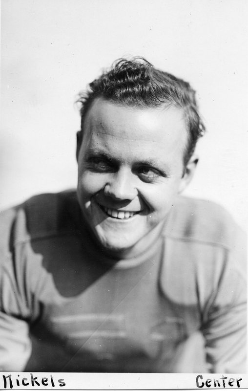 1949 Football Player 4