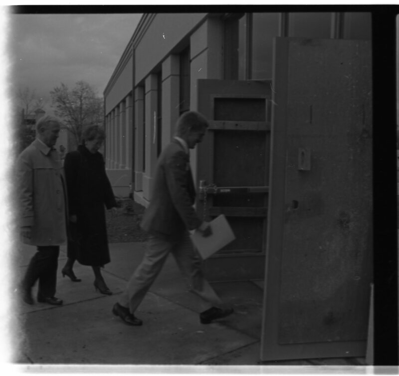 1990 Loso Hall, Tour 07